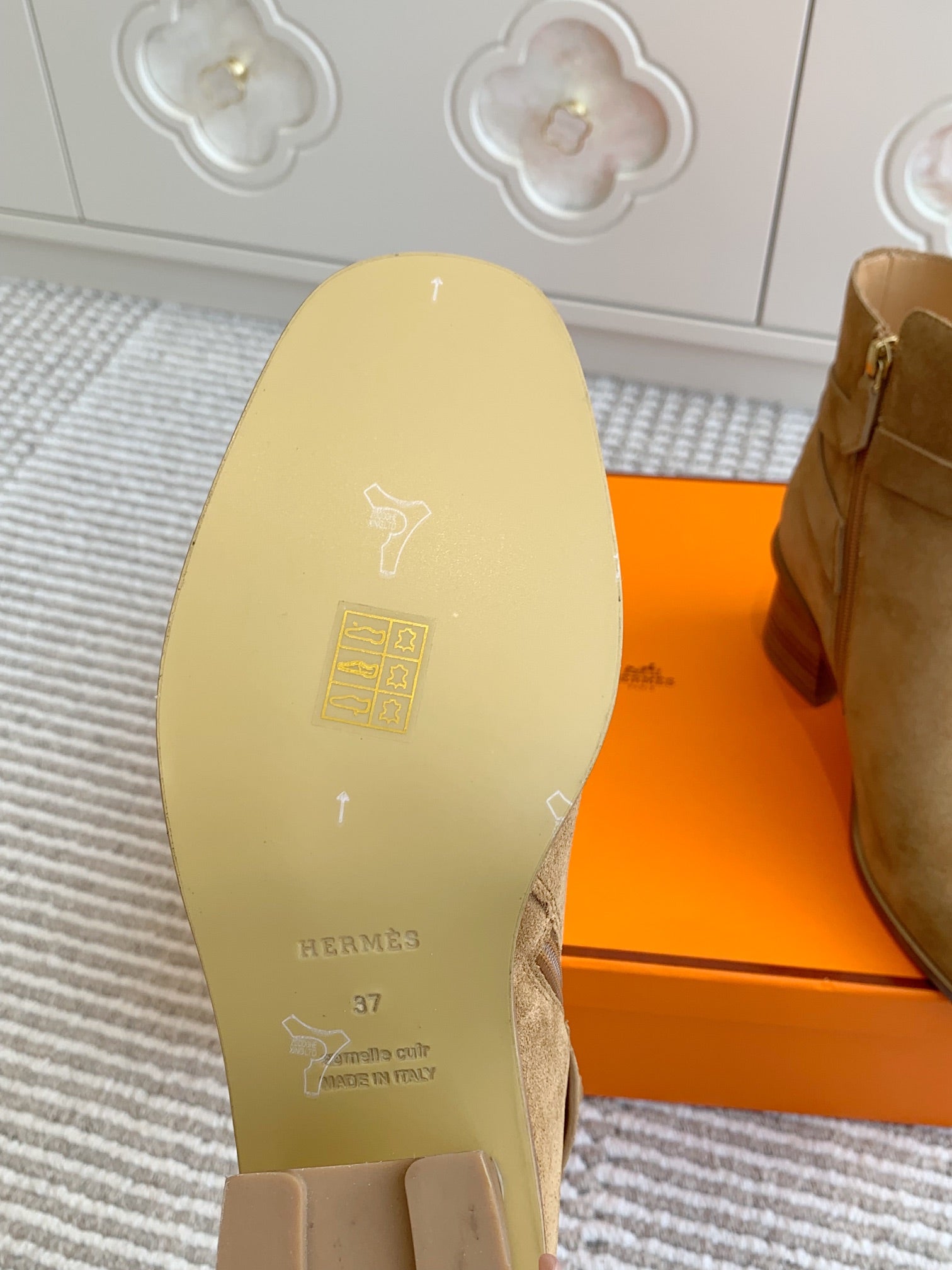 HERMES 25S ANKLE BOOTS 50 MM IN BROWN SUEDE WITH GOLD HARDWARE