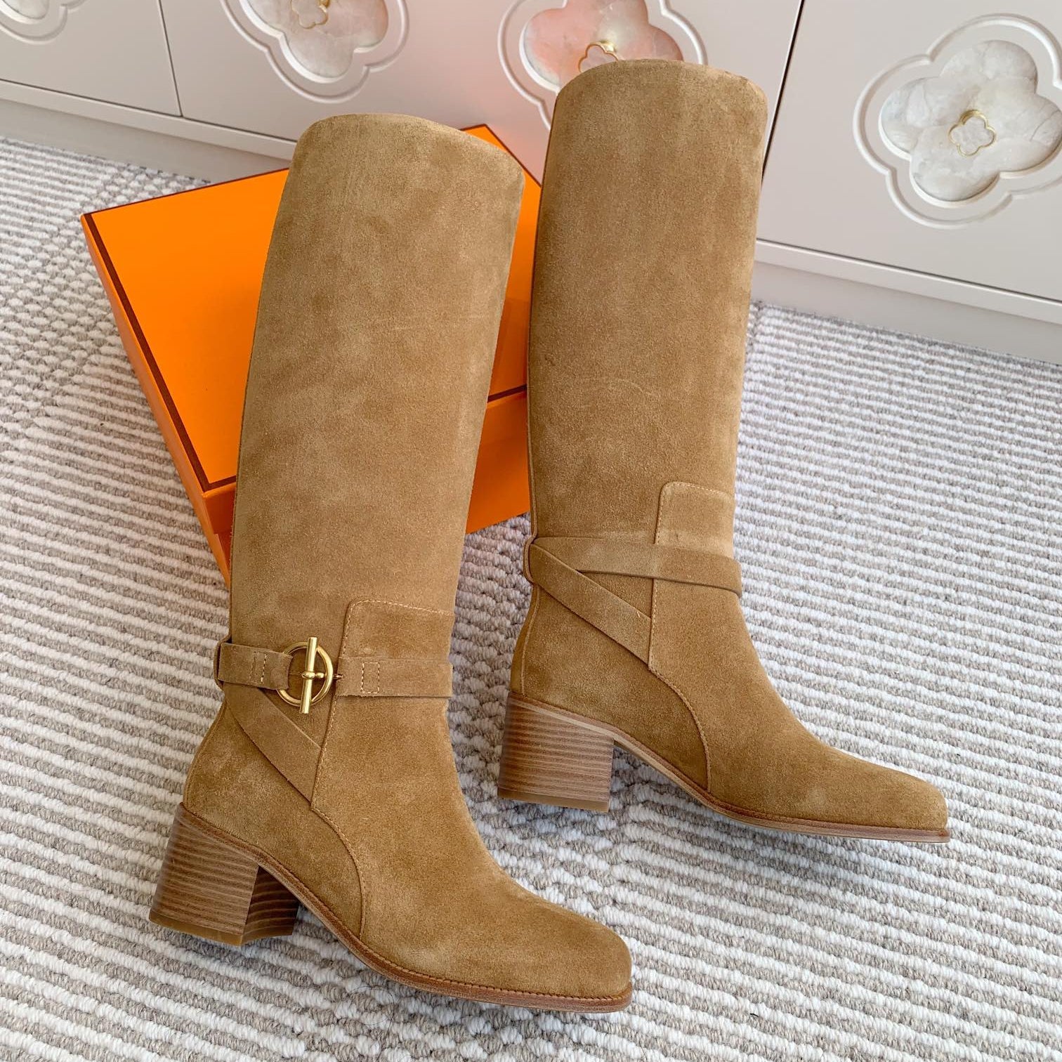 HERMES 25S TALL BOOTS 50 MM IN BROWN SUEDE WITH GOLD HARDWARE