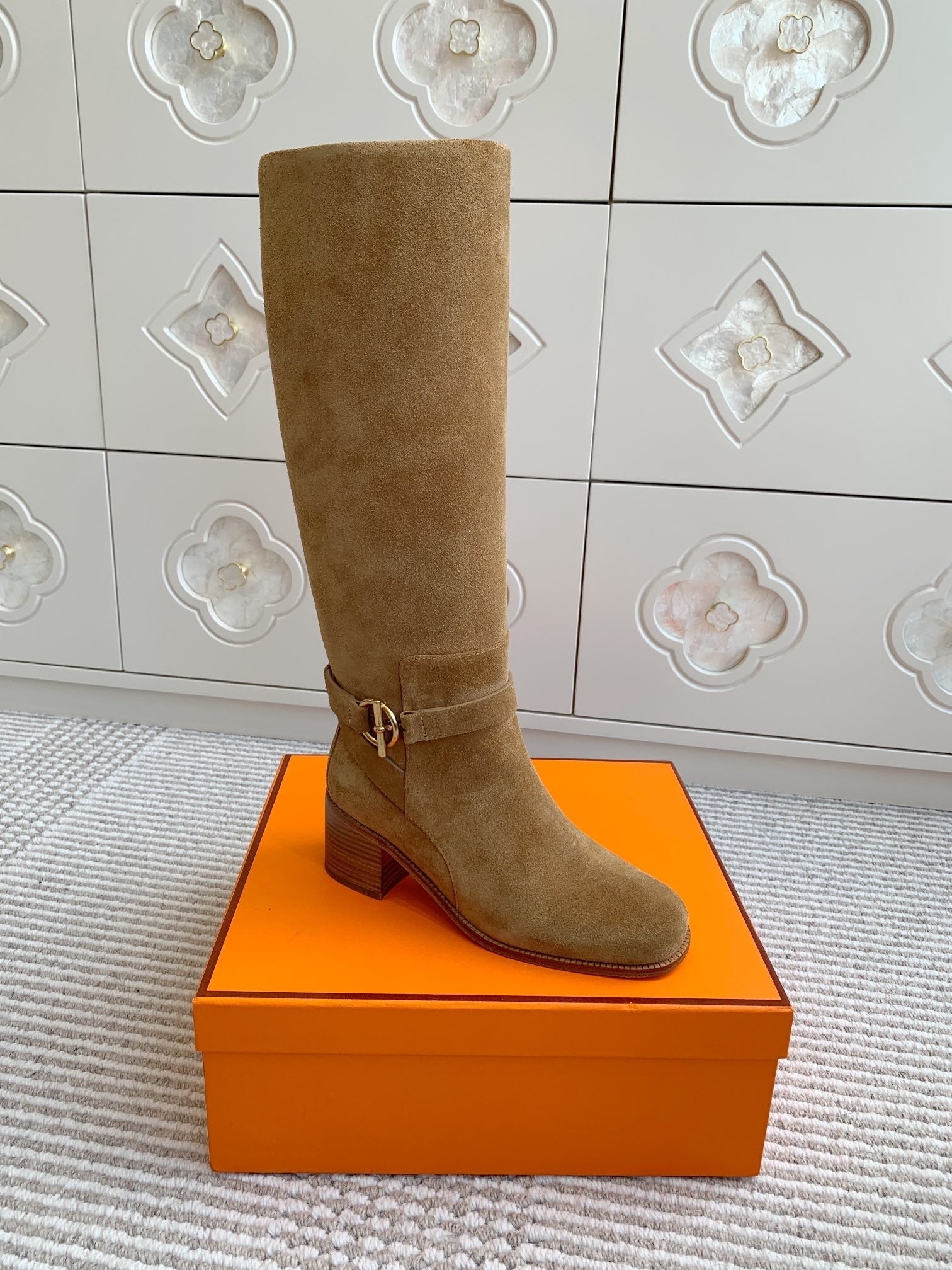 HERMES 25S TALL BOOTS 50 MM IN BROWN SUEDE WITH GOLD HARDWARE