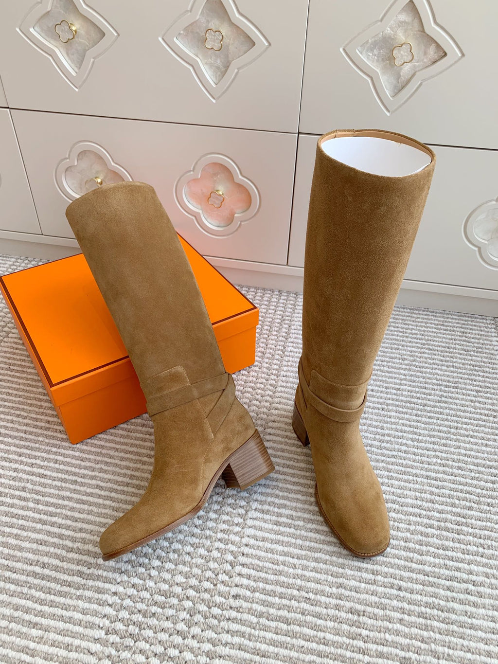 HERMES 25S TALL BOOTS 50 MM IN BROWN SUEDE WITH GOLD HARDWARE