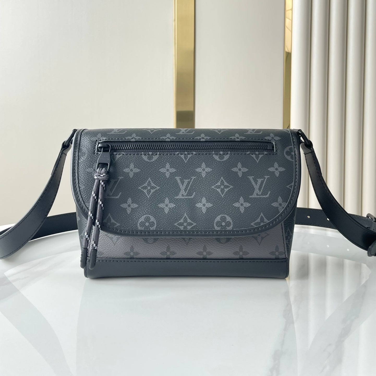 LOUIS VUITTON PULSE MESSENGER 26 IN GUN METAL MONOGRAM ECLIPSE COATED CANVAS