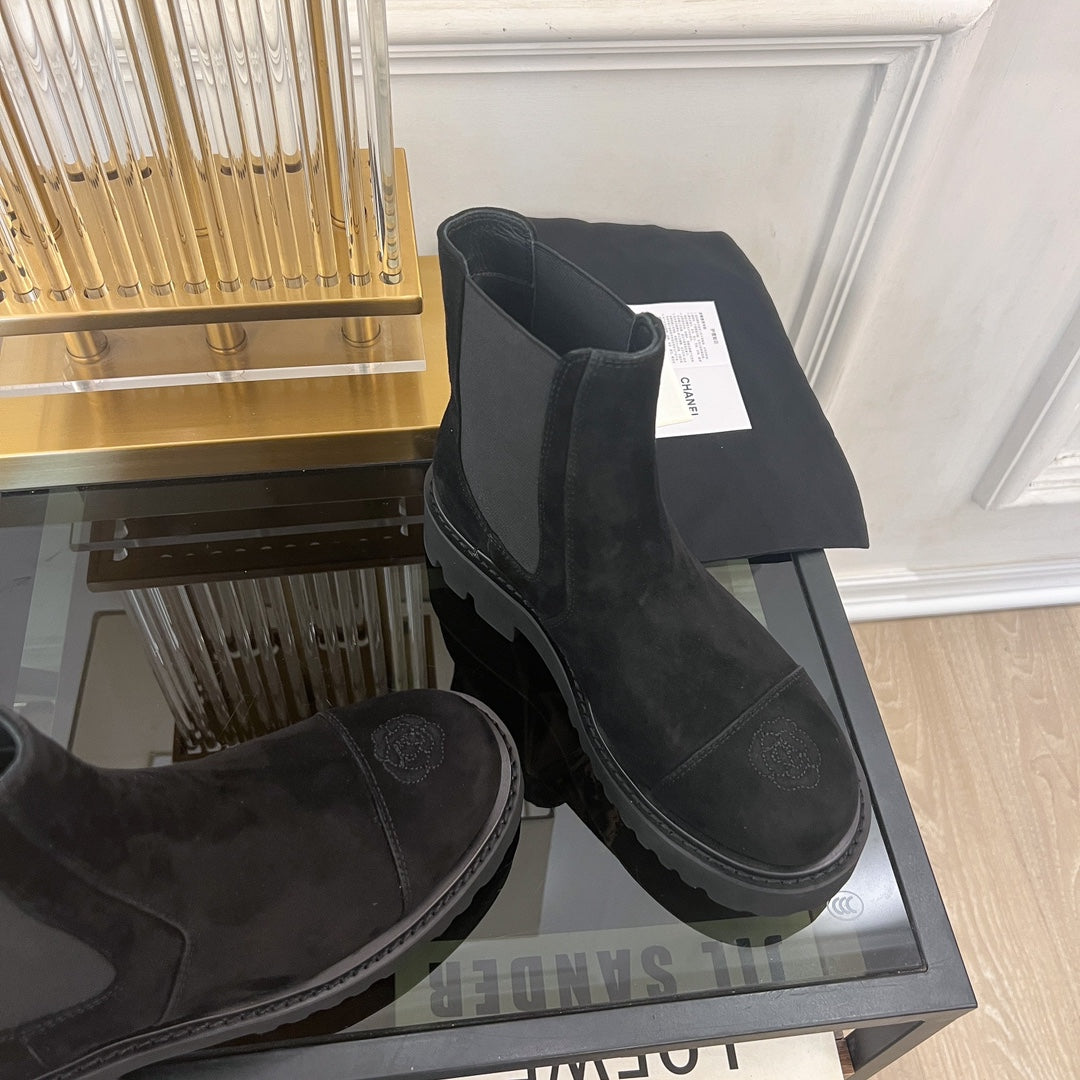 CHANEL ANKLE BOOTS 4.5 CM IN BLACK LAMB SUEDE