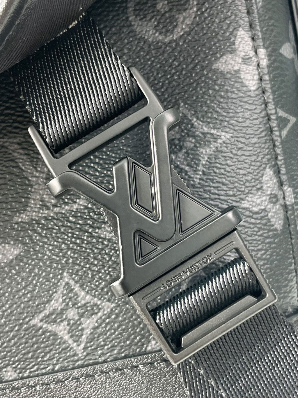 LOUIS VUITTON MESSENGER VOYAGER PM 33 IN GUN METAL MONOGRAM ECLIPSE CANVAS