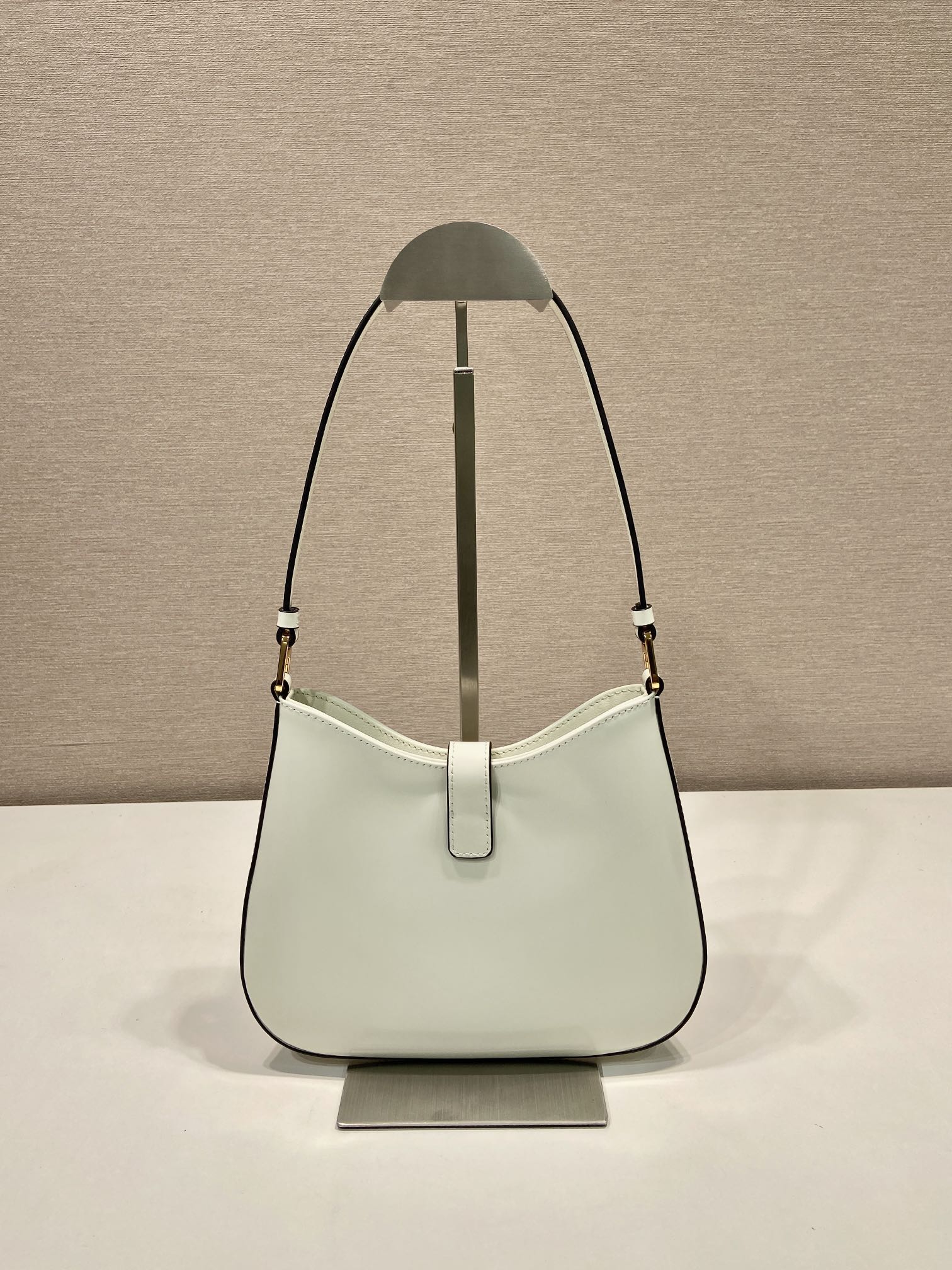 PRADA CLEO SHOULDER BAG 22 IN WHITE BRUSHED LAMBSKIN WITH CLASP CLOSURE