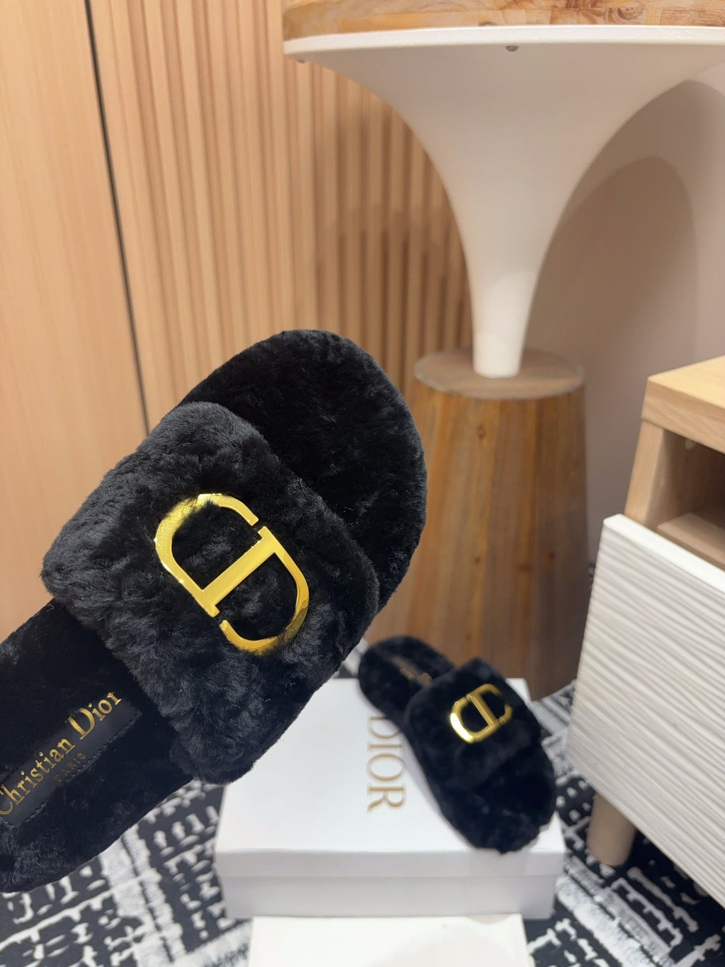 DIOR THICK-SOLE SLIPPER IN BLACK FLEECE WITH GOLD LOGO