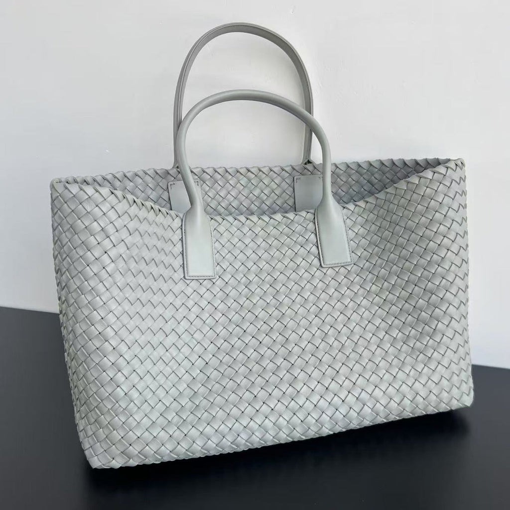 BOTTEGA VENETA LARGE CABAT 51 IN RHINO GRAY LAMBSKIN
