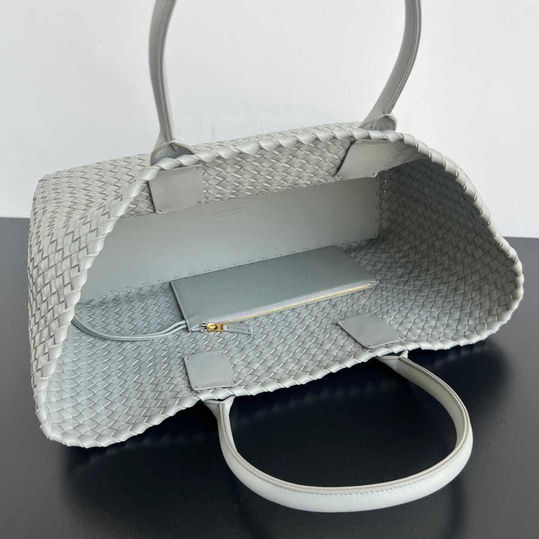 BOTTEGA VENETA LARGE CABAT 51 IN RHINO GRAY LAMBSKIN