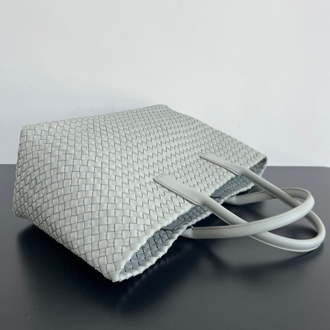 BOTTEGA VENETA LARGE CABAT 51 IN RHINO GRAY LAMBSKIN