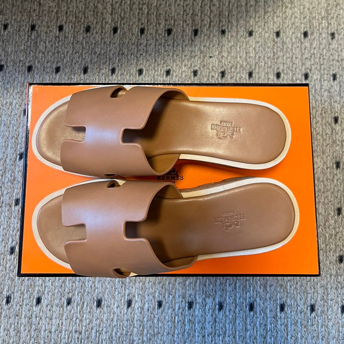 HERMES EZE SANDAL 85 MM IN BRONZE BROWN CALFSKIN