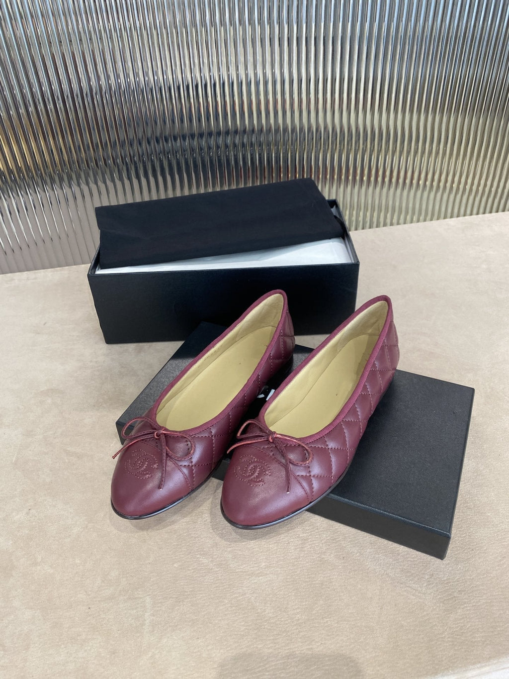 CHANEL BALLET FLATS BURGUNDY QUILTED LAMBSKIN