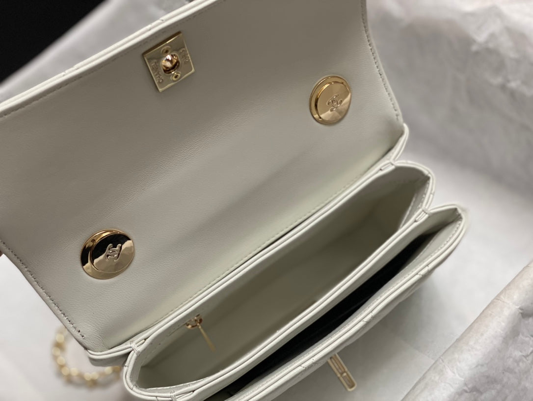 CHANEL TRENDY 20CM WHITE LAMBSKIN GOLD HARDWARE