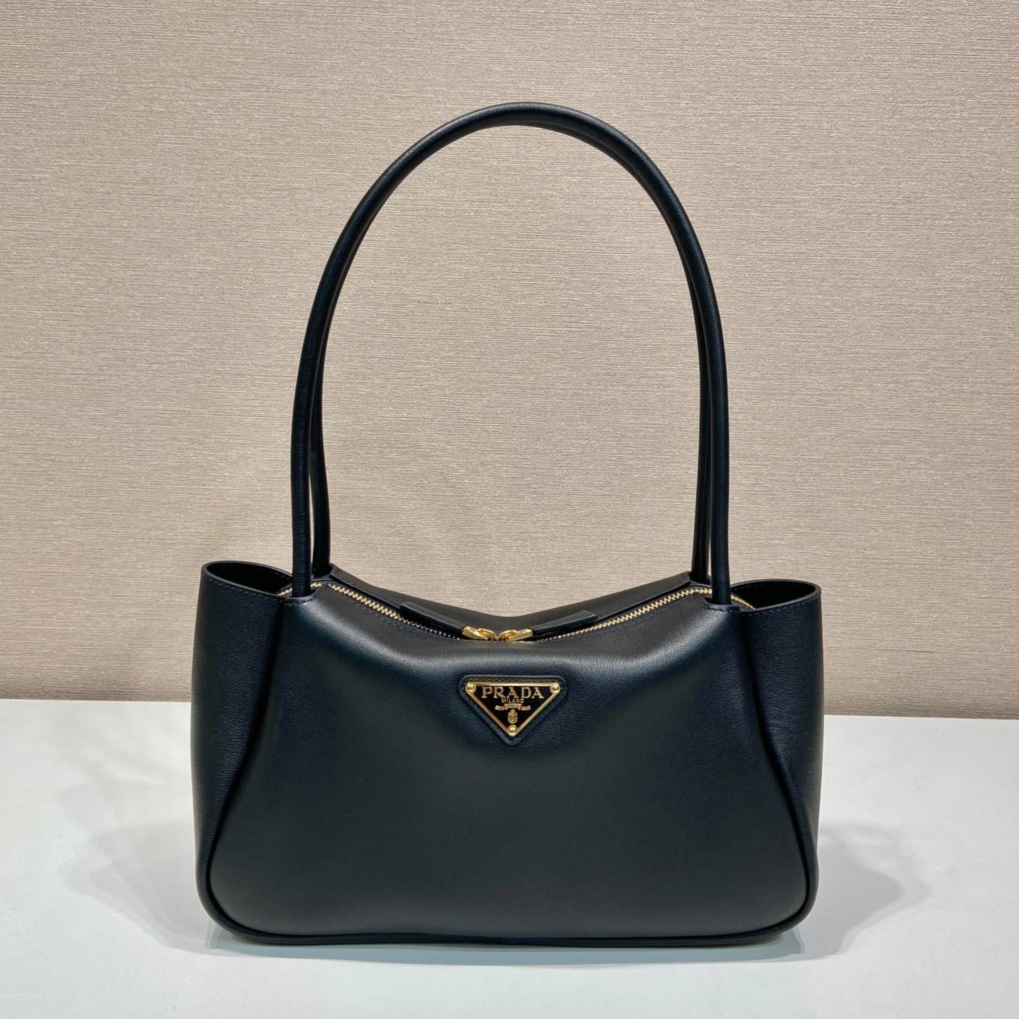 PRADA 28 LARGE BLACK CALFSKIN HANDBAG