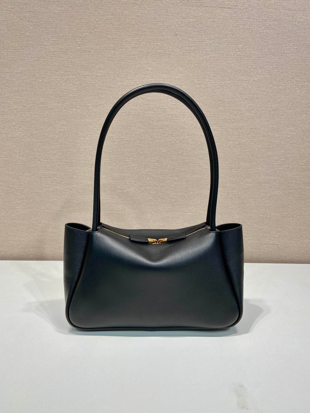 PRADA 28 LARGE BLACK CALFSKIN HANDBAG