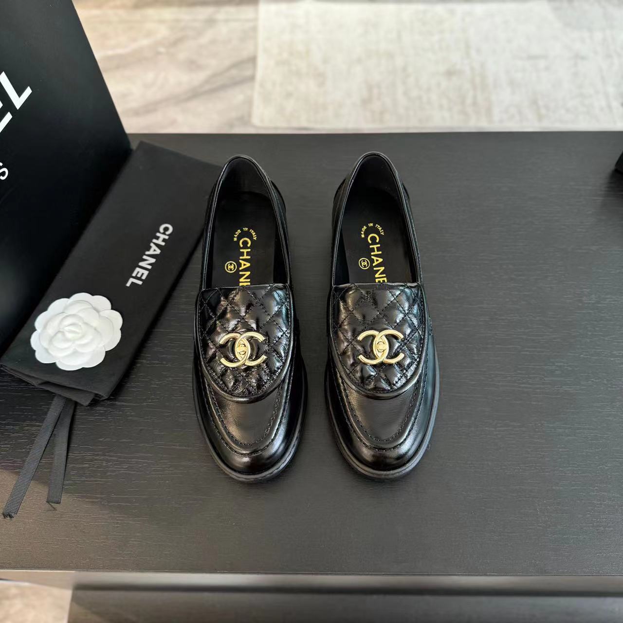 CHANEL MOASINS BLACK QUILTED LAMBSKIN GOLD HARDWARE