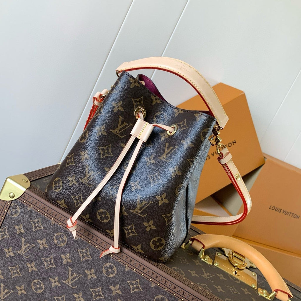 LOUIS VUITTON NÉONOÉ BB 20 IN BROWN MONOGRAM CANVAS