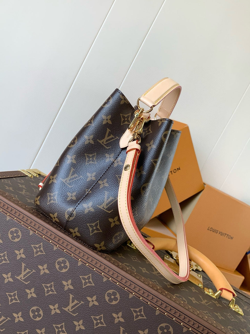 LOUIS VUITTON NÉONOÉ BB 20 IN BROWN MONOGRAM CANVAS