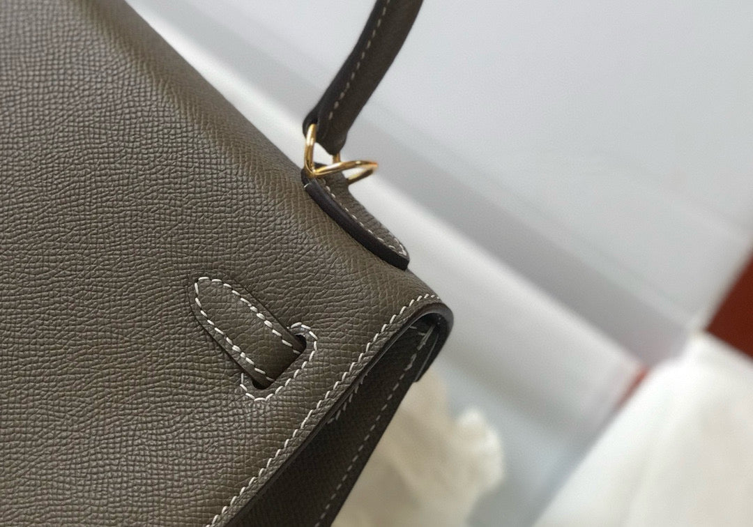 HERMES KELLY 25 ETOUPE EPSOM LEATHER GOLD HARDWARE