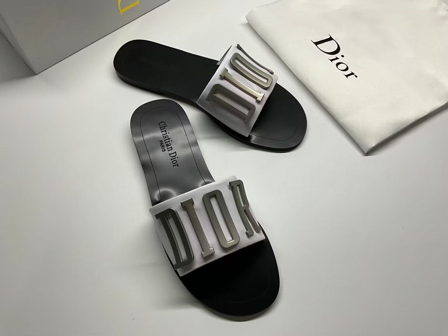 DIOR CD SLIDE REVOLUTION BLACK MIX GREY SHW