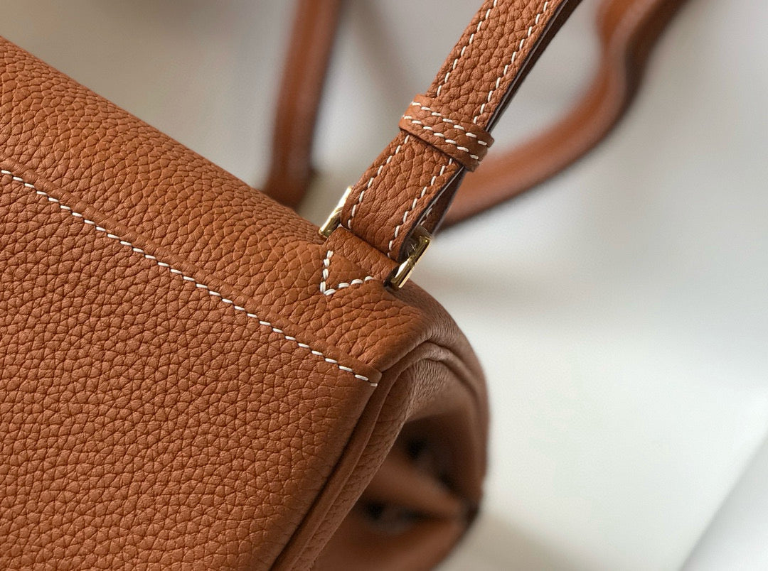 HERMES KELLY ADO 22 TOGO BACKPACK IN BROWN CALFSKIN GOLD HARDWARE