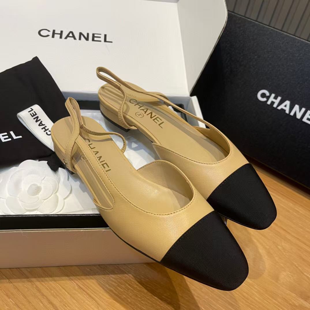 CHANEL SLINGBACKS IN BEIGE LAMBSKIN AND BLACK SATIN