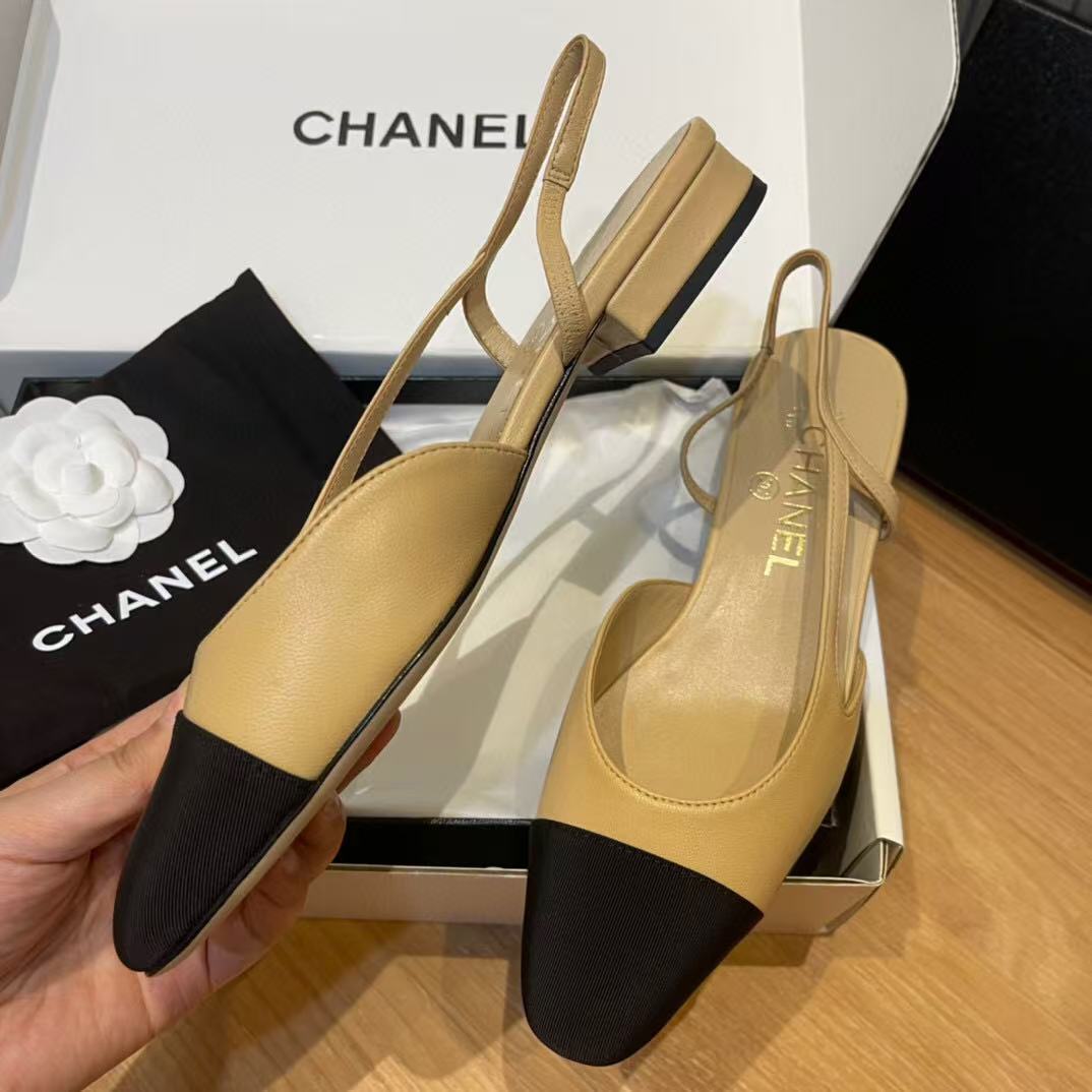 CHANEL SLINGBACKS IN BEIGE LAMBSKIN AND BLACK SATIN