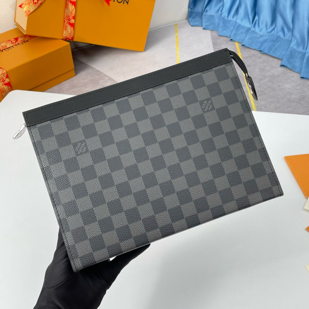 LOUIS VUITTON POCHETTE VOYAGE N41696 MM 26 MONOGRAM BLACK CALFSKIN