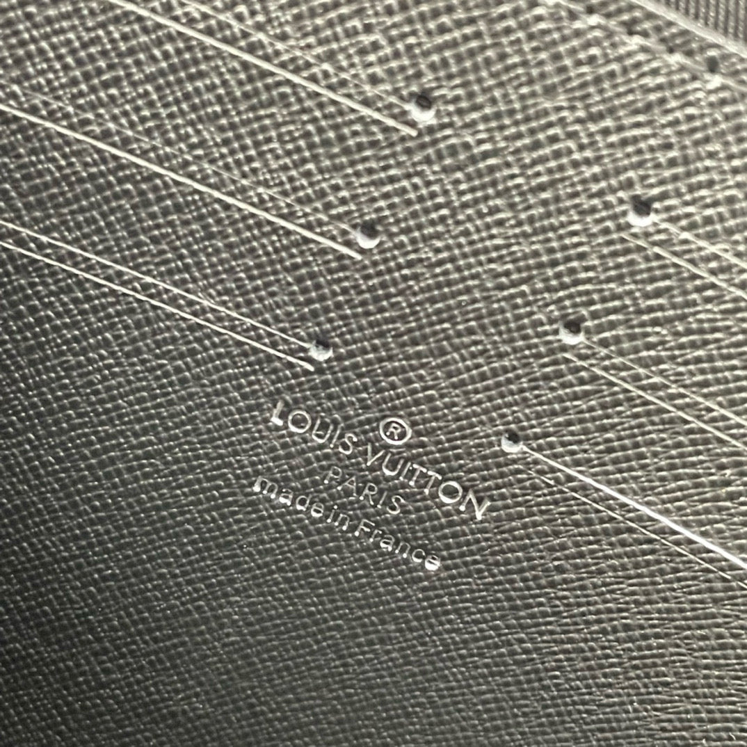 LOUIS VUITTON POCHETTE VOYAGE N41696 MM 26 MONOGRAM BLACK CALFSKIN