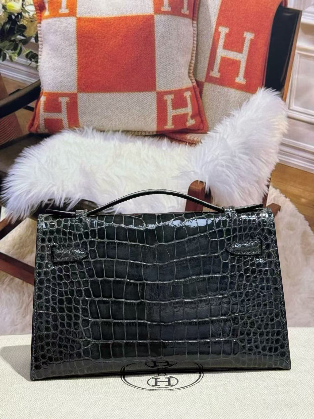 HERMES KELLY MINI 22 IN BLACK AMERICAN ALLIGATOR SILVER BUCKLE