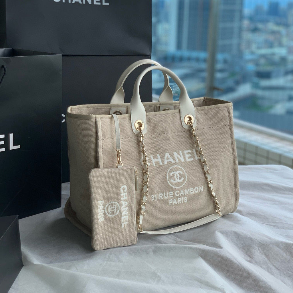 CHANEL SHOPPING BAG 38 IN BEIGE AND WHITE CANVAS