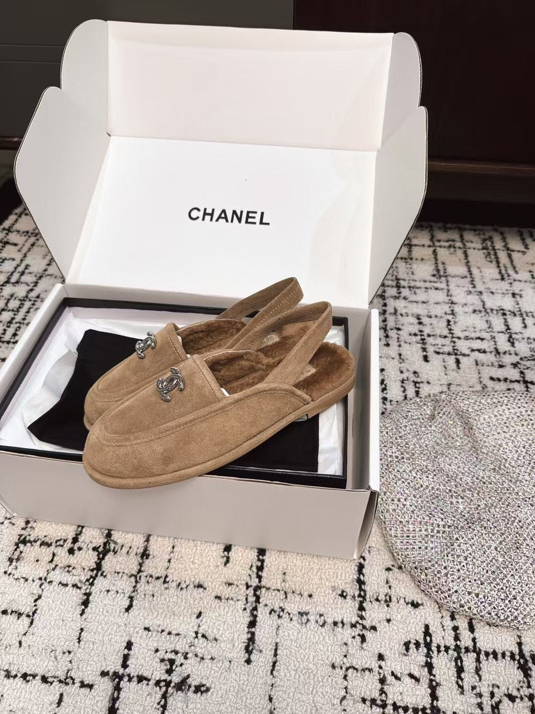 CHANEL SLINGBACK LOAFER IN DARK BEIGE SUEDE AND SHEARLING