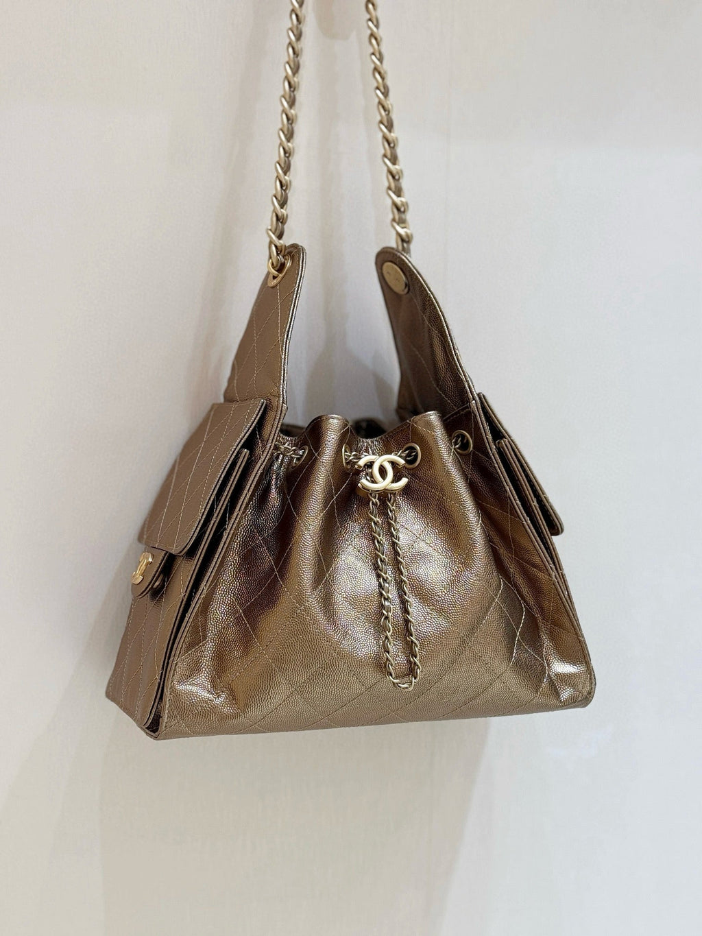 CHANEL 25 MEDIUM HANDBAG 30 IN GOLDEN BROWN CALFSKIN WITH GOLD HARDWARE