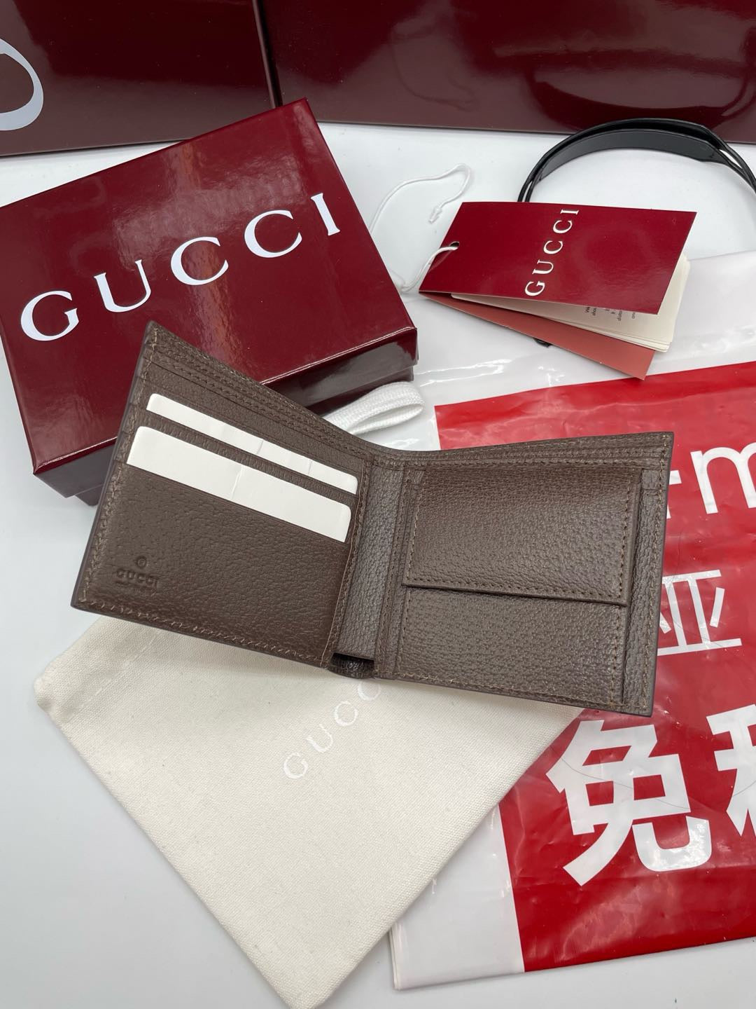 GUCCI BI-FOLD WALLET IN BEIGE MIX BROWN CANVAS