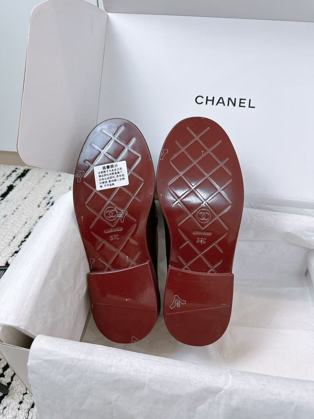 CHANEL QUILTED FLAP LOAFERS IN BURGUNDY RED CALFSKIN GOLD HARDWARE