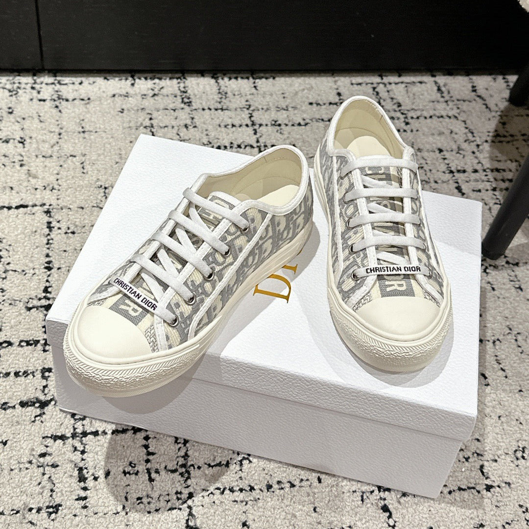 DIOR CD WALK'N SNEAKER IN GRAY EMBROIDERED COTTON
