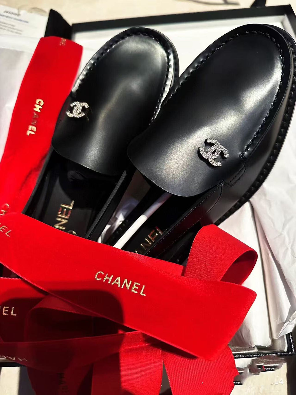 CHANEL MOASINS 2025 IN BLACK CALFSKIN