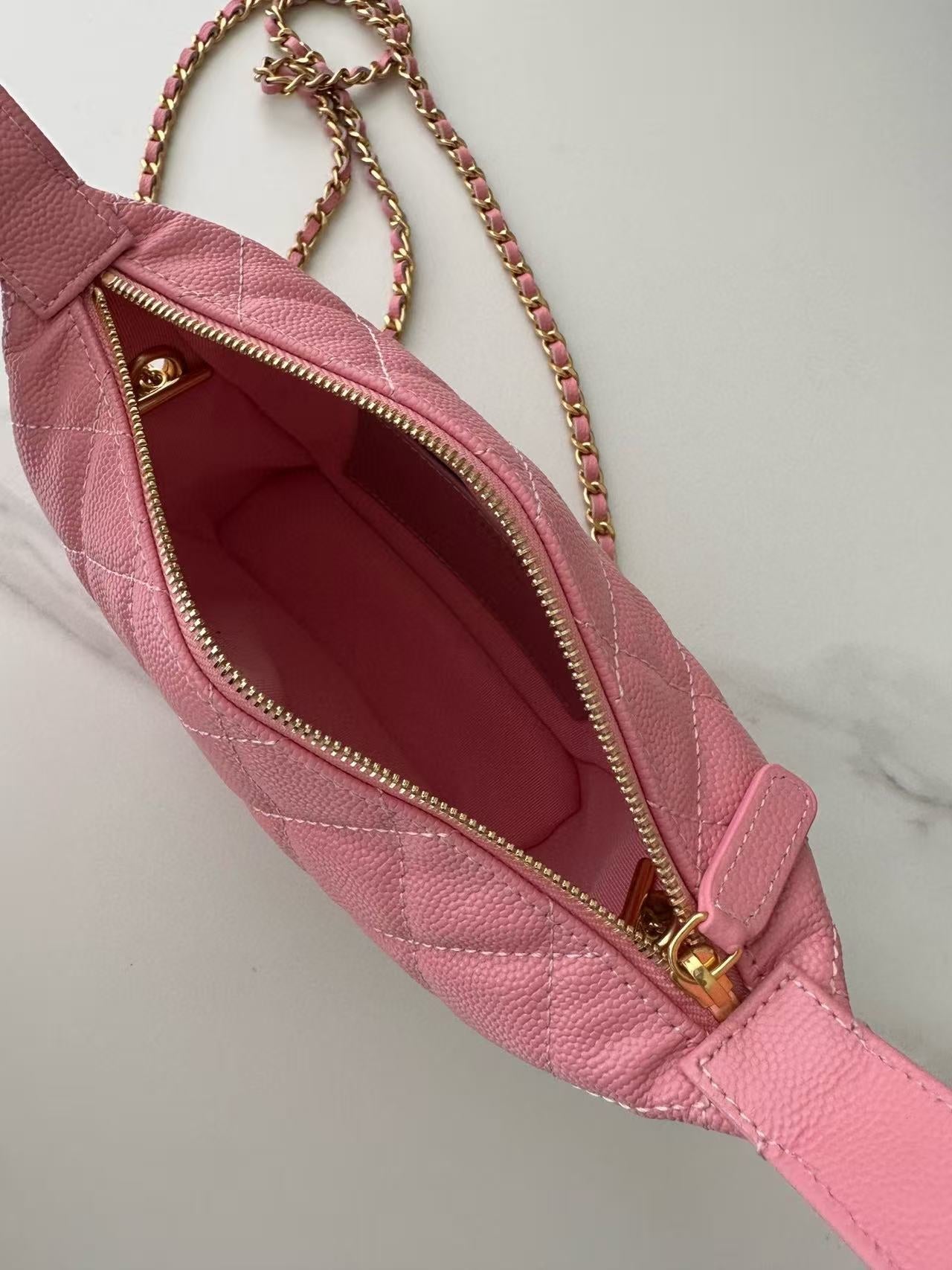 CHANEL TOP HANDLE BAG 19 IN PINK GRAINED CALFSKIN