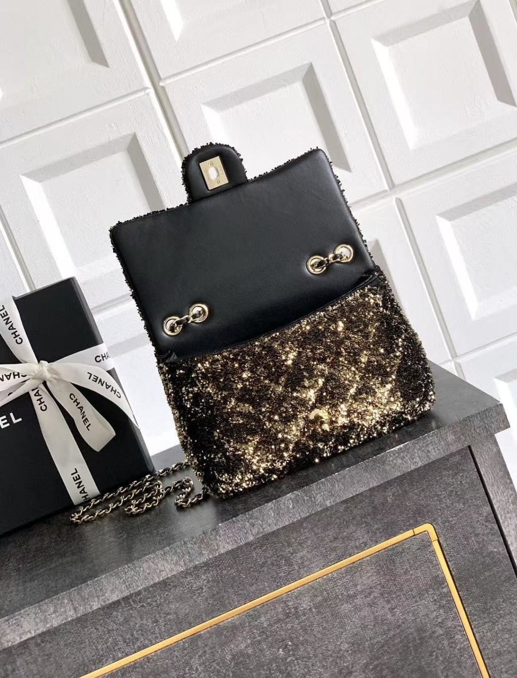 CHANEL 20 SEQUINS FLAP BAG IN BLACK MIX BROWN