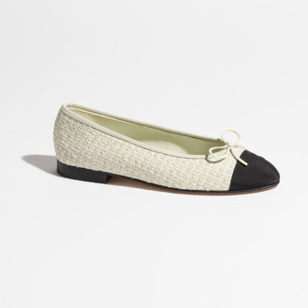 CHANEL BALLET FLATS LIGHT GRAY WHITE BLACK TWEED