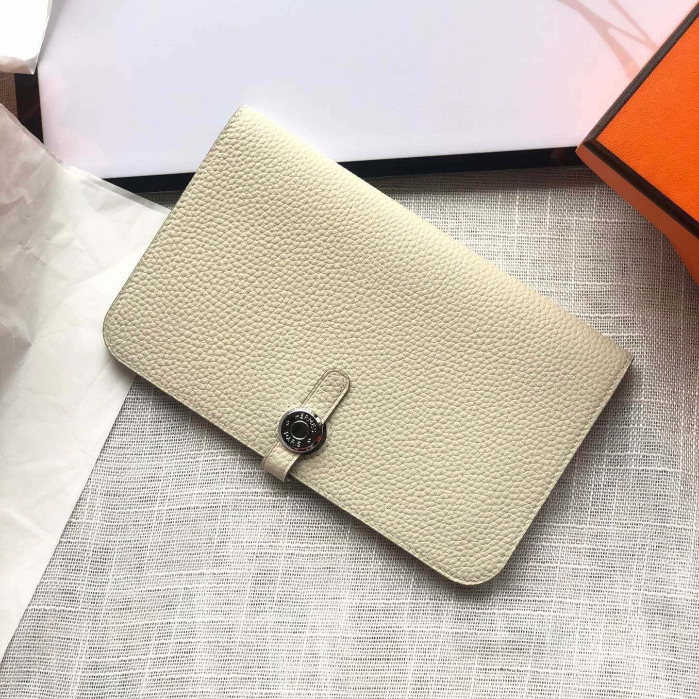 HERMES Dogon Wallet 20 Beige Togo Shw