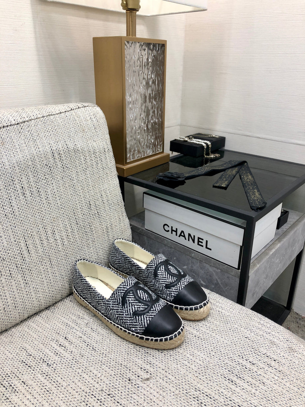 CHANEL ESPADRILLE BLACK MIX WHITE TWEED FABRIC AND CALFSKIN FLATS 185046