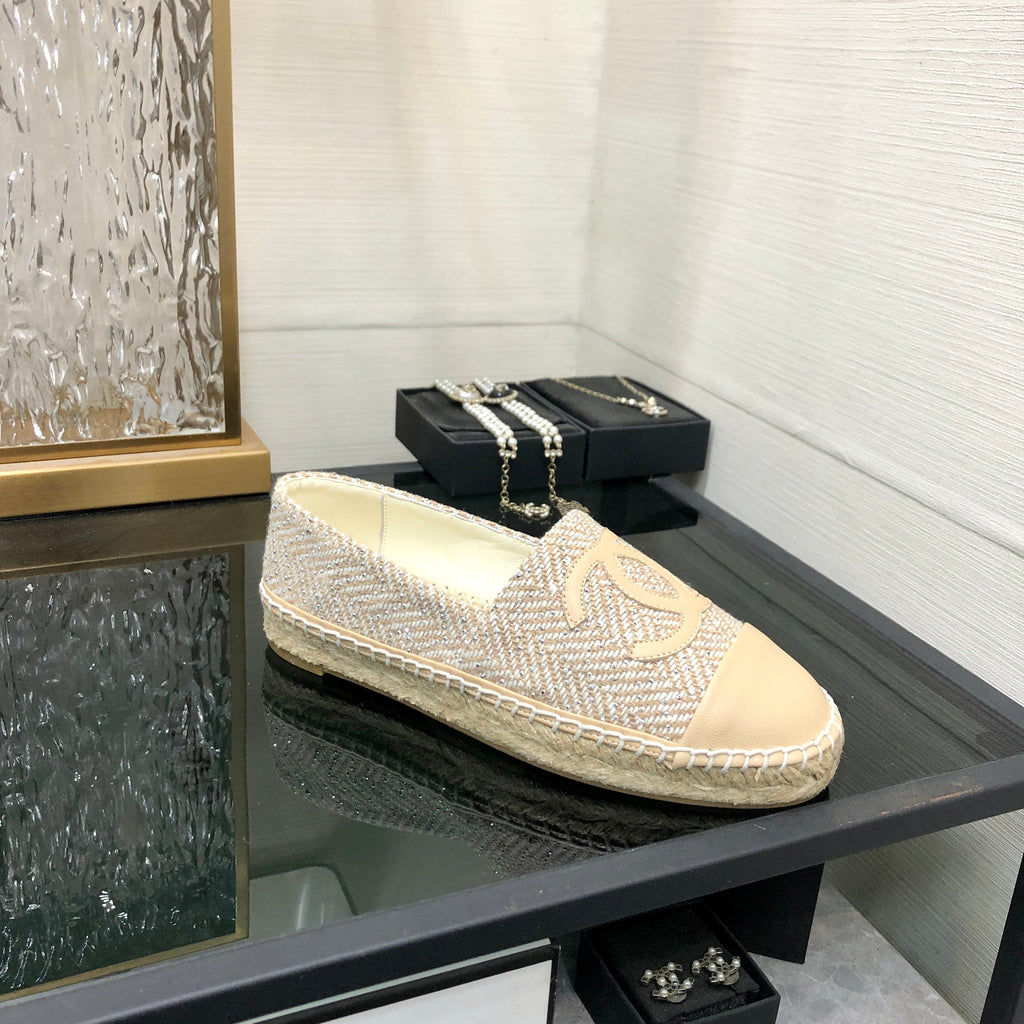 CHANEL ESPADRILLE BISQUE BEIGE TWEED FABRIC AND CALFSKIN FLATS