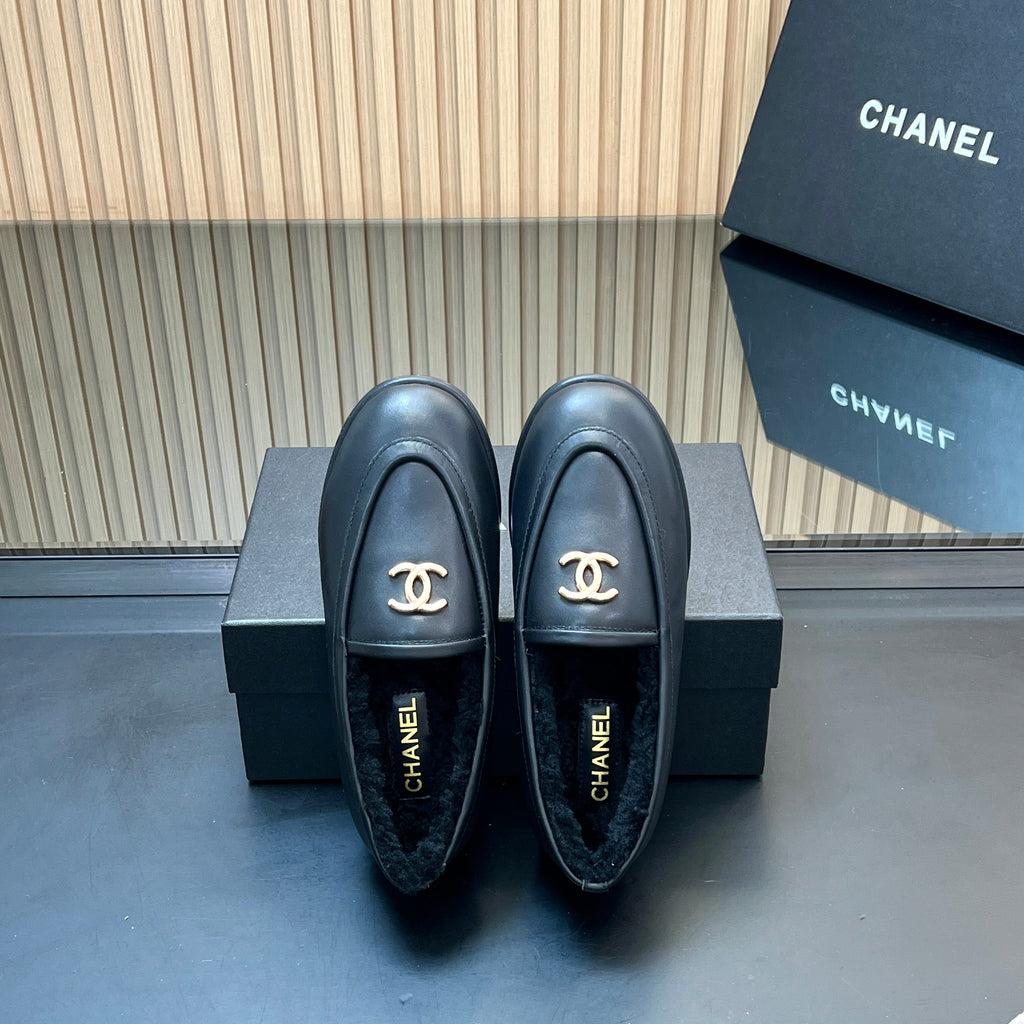 CHANEL 25S MARY JANE BALLET FLATS IN BLACK CALFSKIN AND SOLF FLEECE LINING