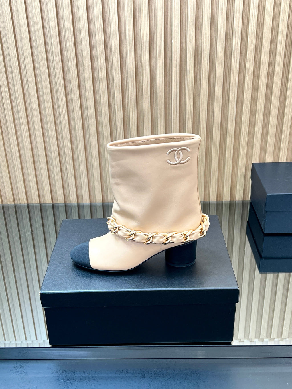 CHANEL 25S LOW BOOTS 65MM IN BEIGE CALFSKIN GOLD HARDWARE