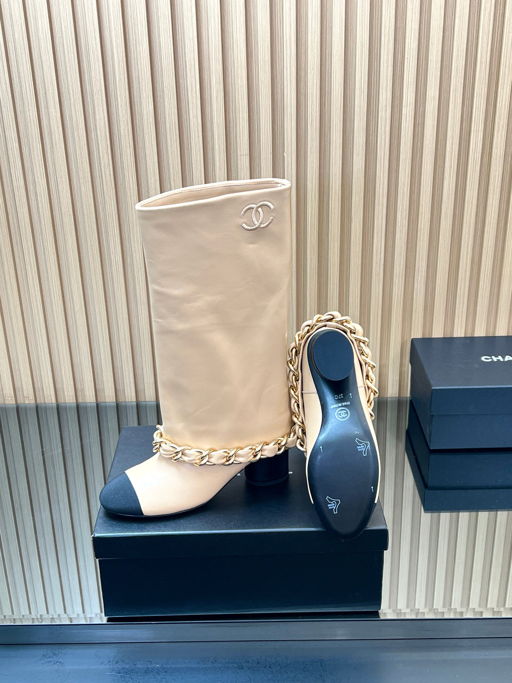 CHANEL 25S HIGH BOOTS 65MM IN BEIGE CALFSKIN GOLD HARDWRE
