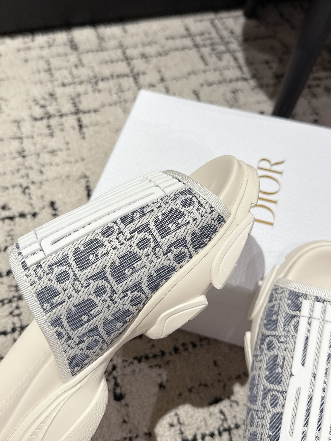 DIOR ADJUSTABLE STRAP SANDALS 25S 50 MM IN CREAM GREY FABRIC MIX WHITE CALFSKIN STYLE 3