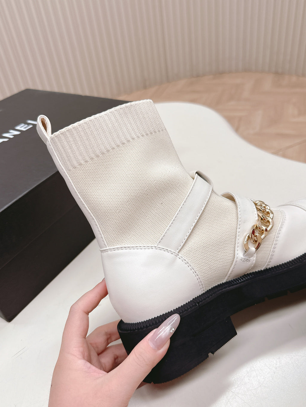 CHANEL ANKLE BOOTS 25S IN CREAM WHITE LAMBSKIN AND FABRIC WITH GOLD HARDWARE