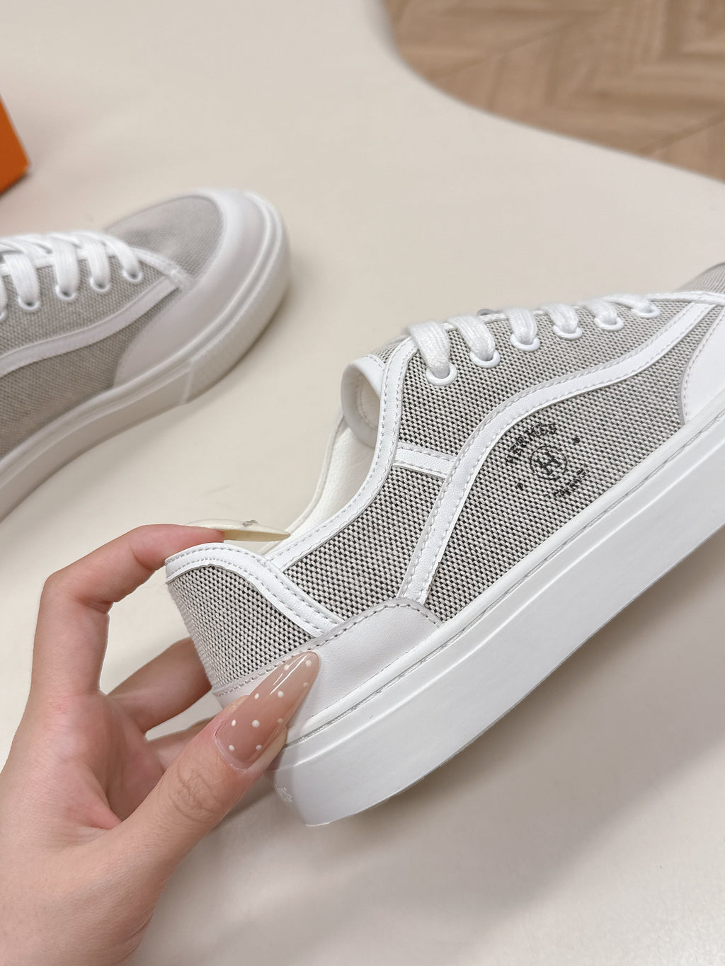 HERMES 25S SNEAKER LOW SPORTS IN GREY CANVAS MIX WHITE LAMBSKIN