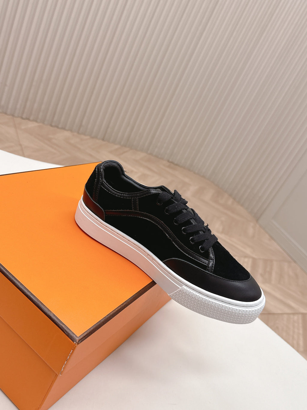 HERMES 25S SNEAKER LOW SPORTS IN BLACK SUEDE MIX LAMBSKIN