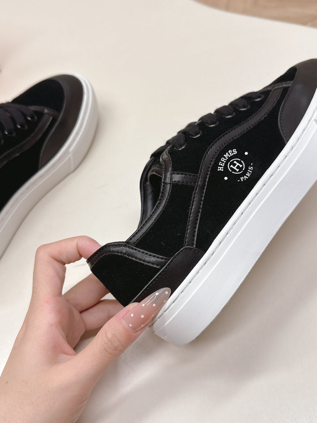 HERMES 25S SNEAKER LOW SPORTS IN BLACK SUEDE MIX LAMBSKIN