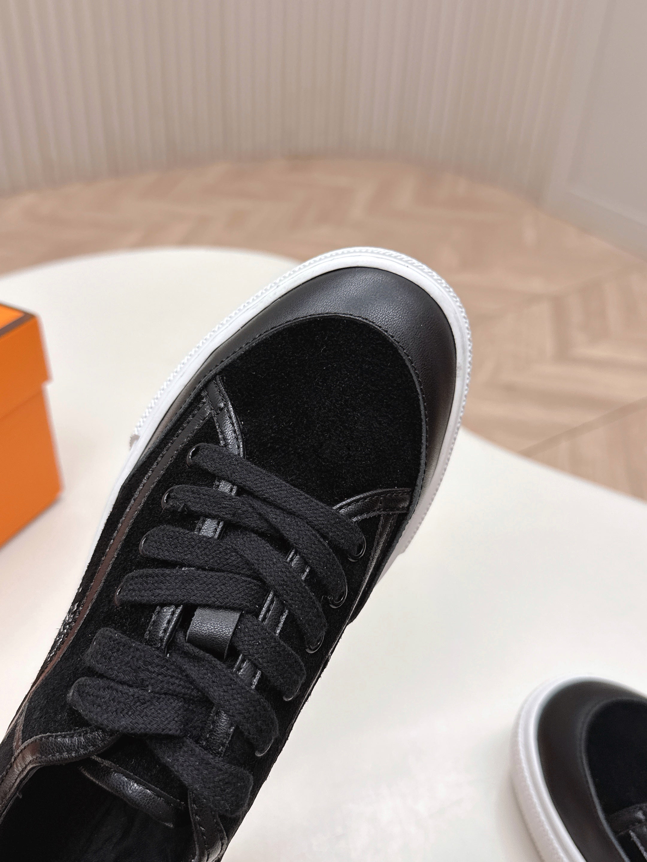 HERMES 25S SNEAKER LOW SPORTS IN BLACK SUEDE MIX LAMBSKIN